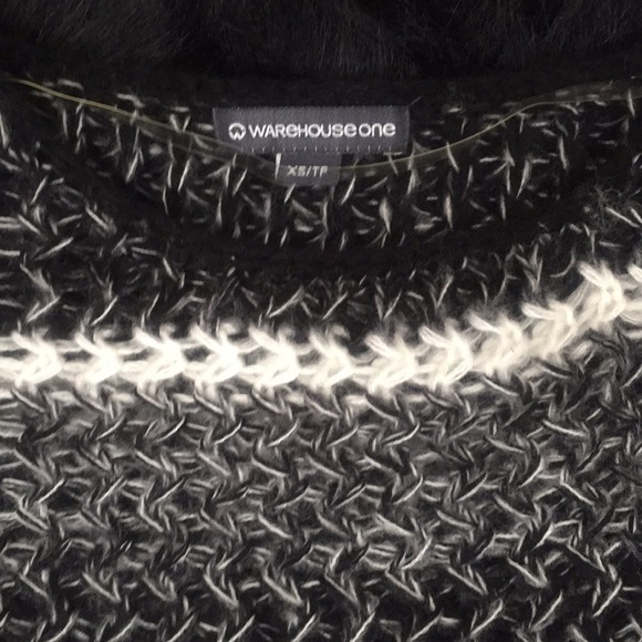 Warm and cozy, knitted sweater shirt - Picture 2 of 2